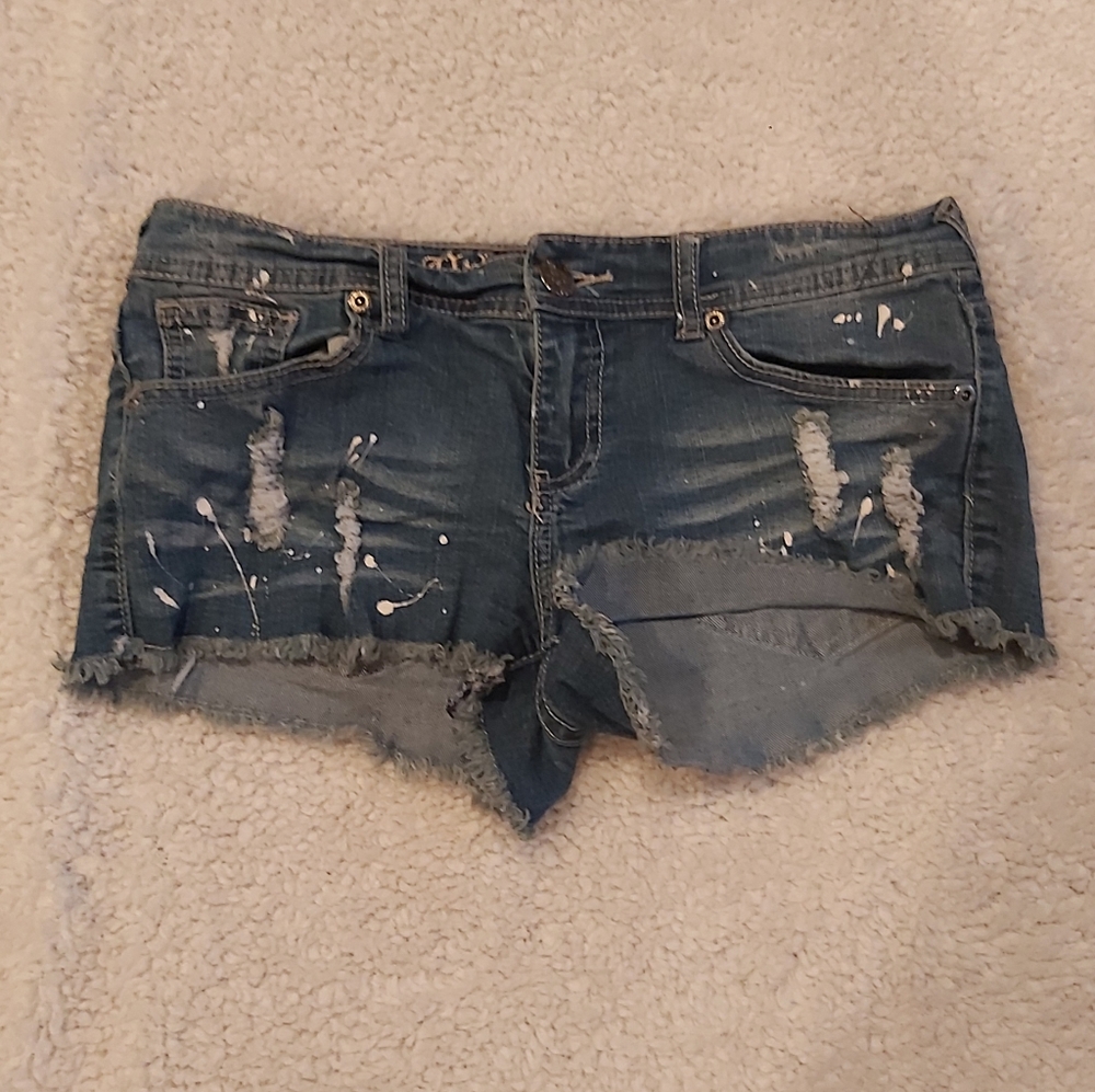 Short shorts